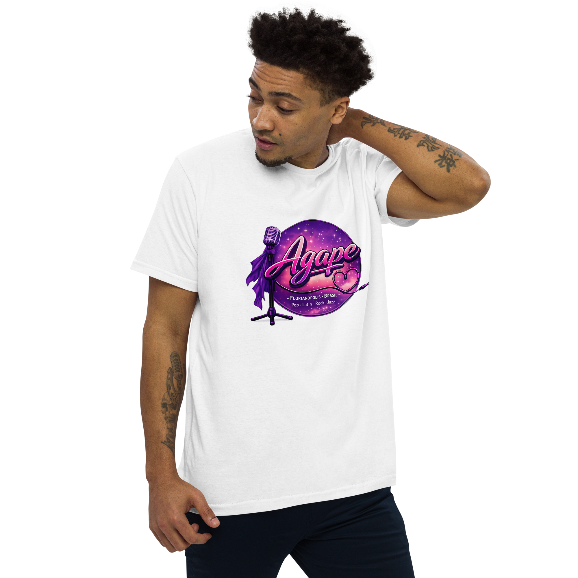 camiseta justa com modelagem reta masculina branca camiseta justa com modelagem reta masculina branca