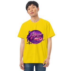 camiseta justa com modelagem reta masculina