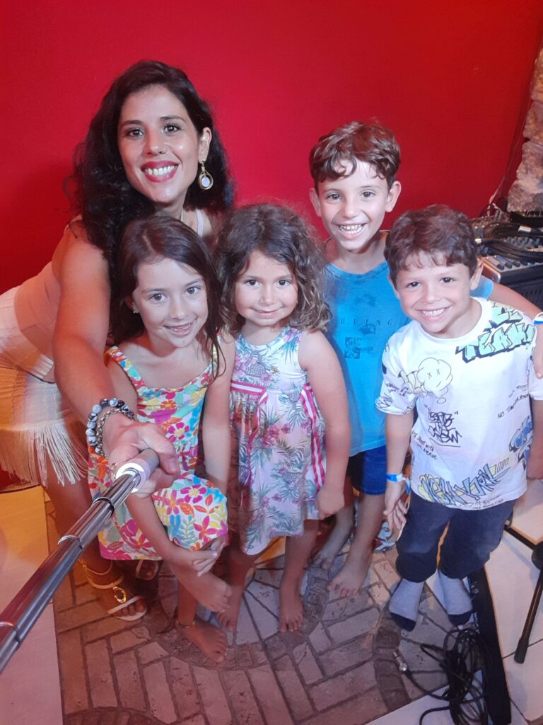 20250413 232936 20250413 232936